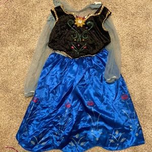 Frozen Anna costume, size 7-8